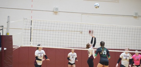 S-E volleyball falls to Westmoreland